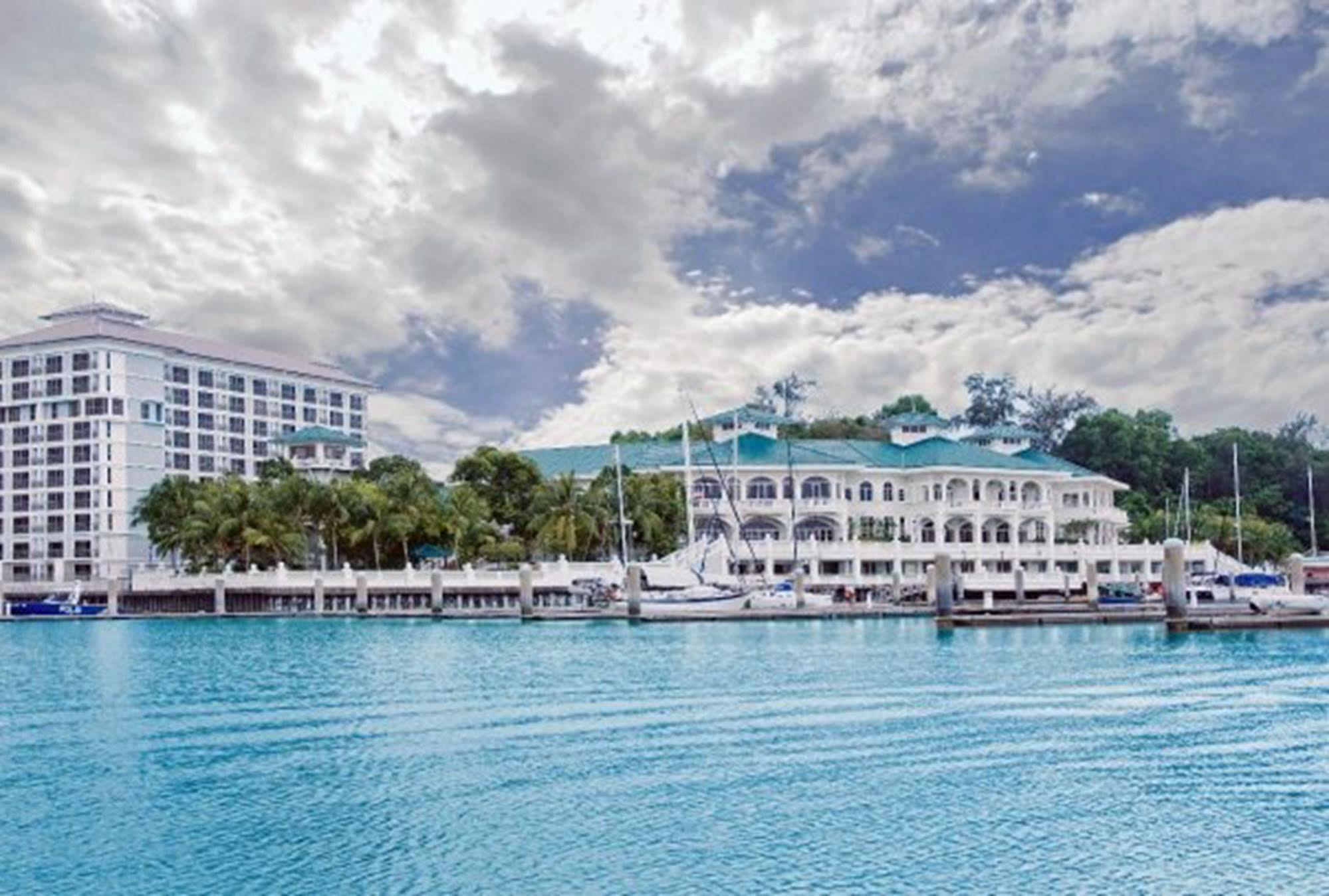 Avillion Admiral Cove Hotel Port Dickson Exterior photo